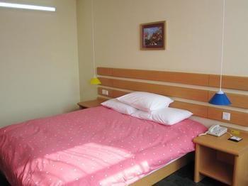Home Inn Suzhoutrain Station North Square Суджоу Екстериор снимка