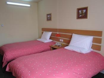 Home Inn Suzhoutrain Station North Square Суджоу Екстериор снимка